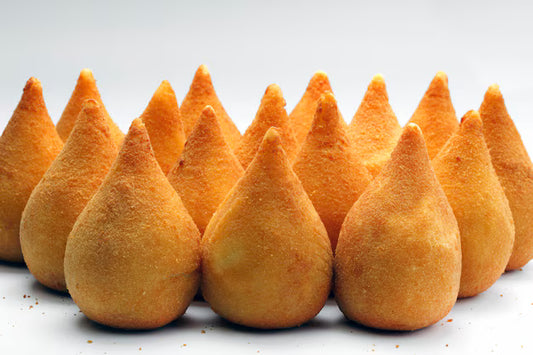 25 mini-coxinhas de frango fritas | 25 mini-coxinhas de poulet frits